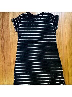 Liz Lange Maternity for Target black and white striped tee shirt dress.